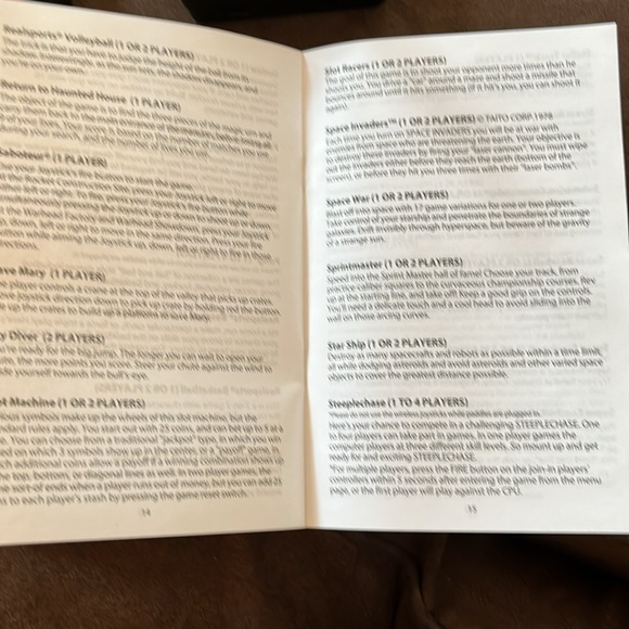 Atari flashback 5 wireless game console and two controllers - Picture 9 of 13